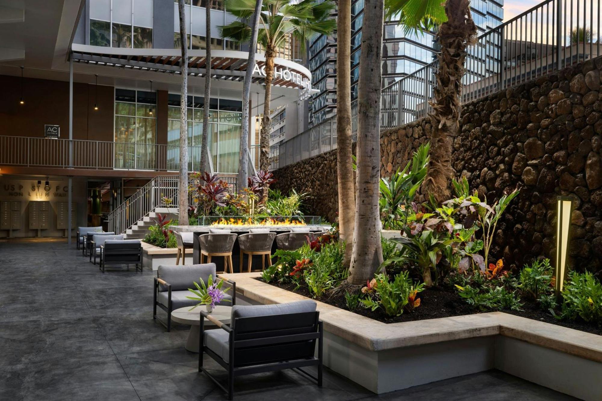 Ac Hotel By Marriott Honolulu Exterior foto